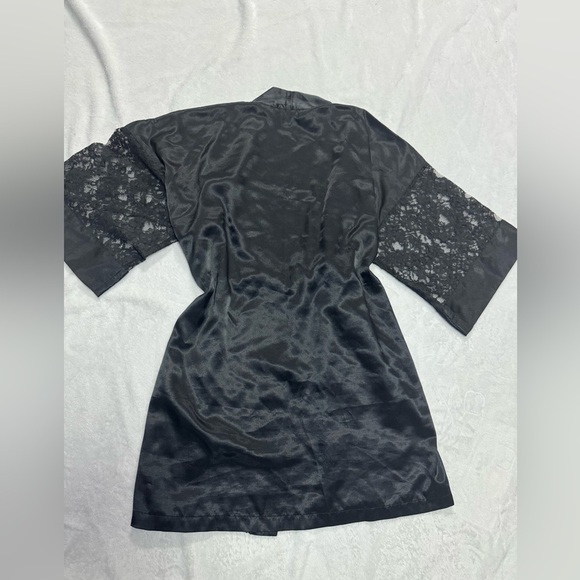 Gold Tag Victorias Secret Silky Black Robe - Picture 3 of 10
